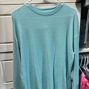 ALO Yoga Teal Long Sleeve Top